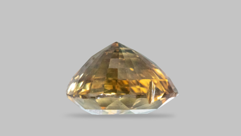 NATURAL ALEXANDRITE 3.73 CARATS | Brahma Gems